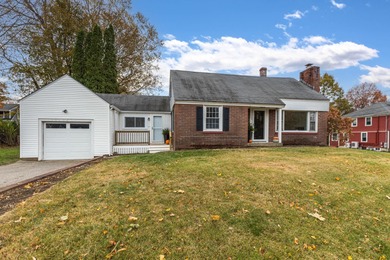 Beach Home For Sale in Portsmouth, New Hampshire