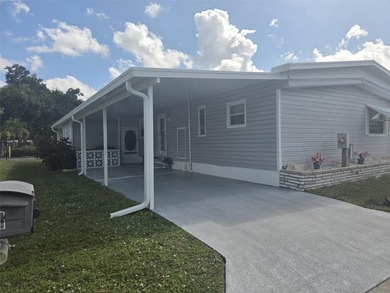 Beach Home For Sale in Sarasota, Florida