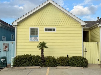 Beach Townhome/Townhouse For Sale in Port Aransas, Texas