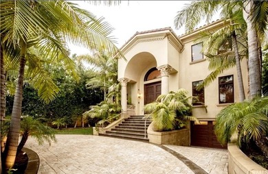 Beach Home For Sale in Newport Beach, California
