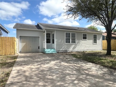 Beach Home For Sale in Corpus Christi, Texas