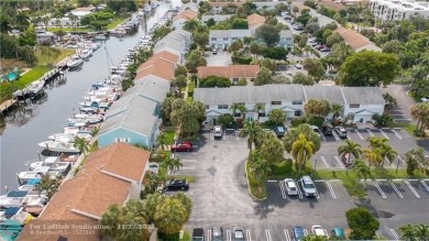 Beach Townhome/Townhouse For Sale in Pompano Beach, Florida