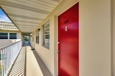 Beach Condo For Sale in Vero Beach, Florida