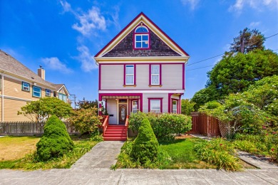 Beach Home For Sale in Eureka, California