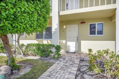 Beach Condo For Sale in Lighthouse Point, Florida