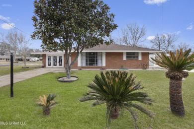 Beach Home For Sale in Long Beach, Mississippi