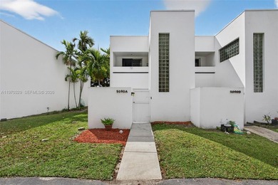 Beach Townhome/Townhouse For Sale in West Palm Beach, Florida