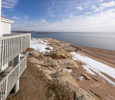 Beach Condo For Sale in East Haven, Connecticut