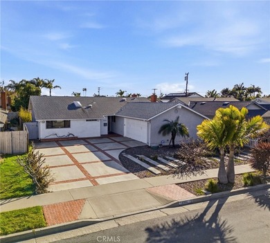 Beach Home For Sale in Huntington Beach, California