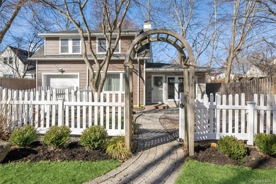 Beach Home For Sale in Sound Beach, New York