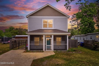 Beach Home For Sale in Oak Island, North Carolina