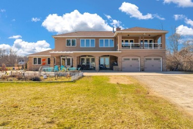Beach Home For Sale in Harbor Beach, Michigan