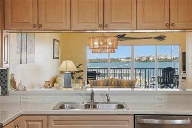 Beach Condo For Sale in Madeira Beach, Florida
