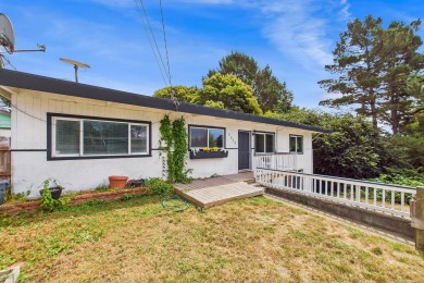 Beach Home For Sale in Eureka, California