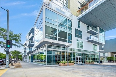 Beach Condo For Sale in Santa Monica, California