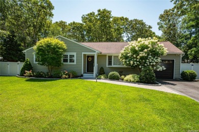 Beach Home Sale Pending in Hampton Bays, New York