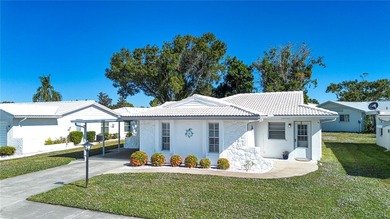 Beach Home For Sale in Bradenton, Florida