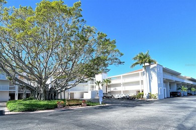 Beach Condo For Sale in Longboat Key, Florida