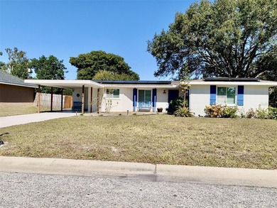 Beach Home For Sale in Bradenton, Florida