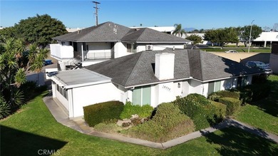 Beach Townhome/Townhouse For Sale in Huntington Beach, California