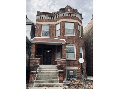 Beach Home For Sale in Chicago, Illinois