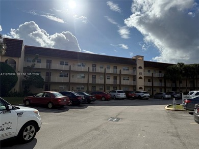 Beach Condo For Sale in Sunrise, Florida