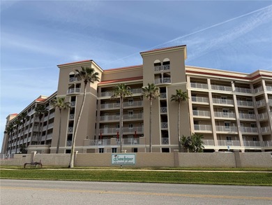 Beach Condo For Sale in New Smyrna Beach, Florida