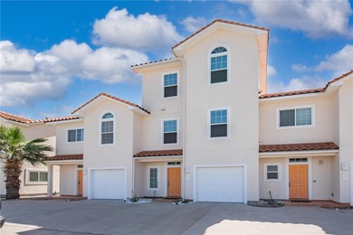 Beach Townhome/Townhouse For Sale in Corpus Christi, Texas