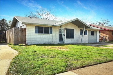 Beach Home For Sale in Corpus Christi, Texas