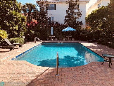 Beach Townhome/Townhouse For Sale in Lake Worth Beach, Florida