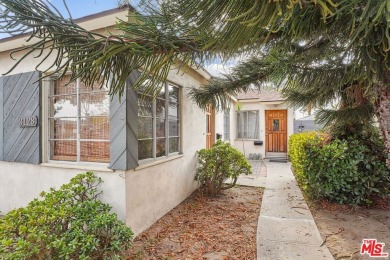 Beach Home For Sale in Santa Monica, California