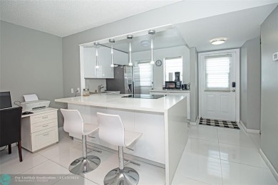 Beach Condo For Sale in Dania, Florida