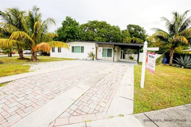 Beach Home For Sale in Pompano Beach, Florida