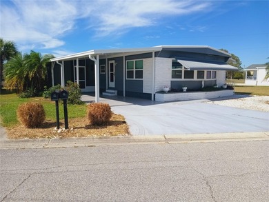 Beach Home For Sale in Sarasota, Florida