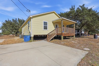 Beach Home For Sale in Rockport, Texas