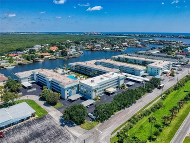 Beach Condo For Sale in New Smyrna Beach, Florida