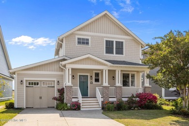 Beach Home For Sale in Beaufort, North Carolina