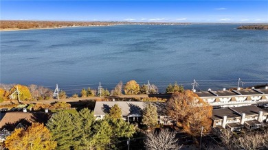 Beach Condo For Sale in Warwick, Rhode Island