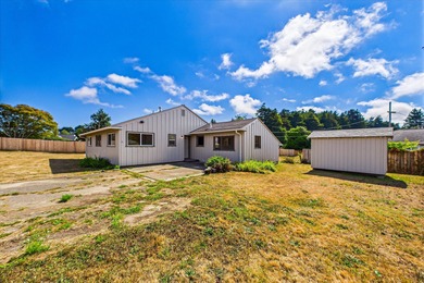 Beach Home For Sale in Eureka, California