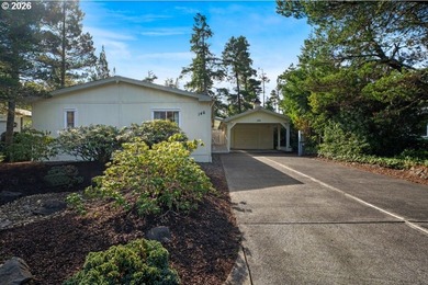 Beach Home For Sale in Florence, Oregon
