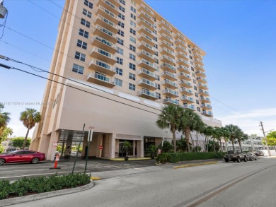 Beach Condo For Sale in Hallandale Beach, Florida
