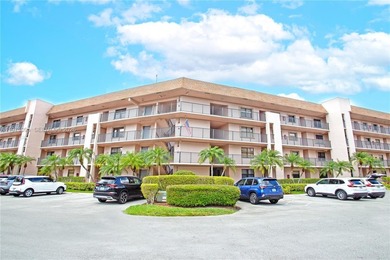 Beach Condo For Sale in Sunrise, Florida