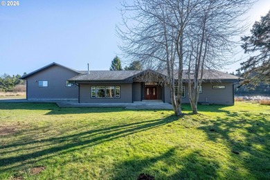 Beach Home For Sale in Bandon, Oregon