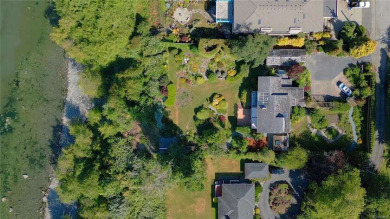 HUGE WATERFRONT PROPERTY! Attention dreamers, builders and - Beach Home for sale in Victoria, British Columbia on Beachhouse.com
