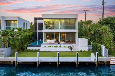 Beach Home For Sale in Miami Beach, Florida