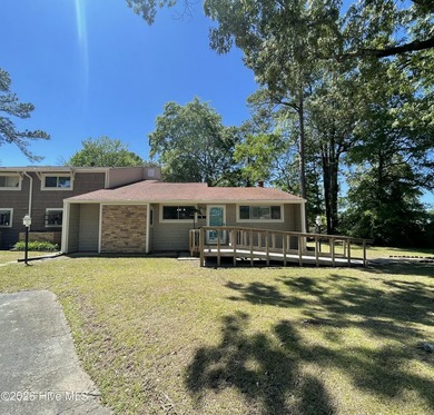Beach Townhome/Townhouse For Sale in New Bern, North Carolina