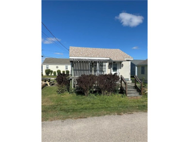 Beach Home For Sale in South Kingston, Rhode Island