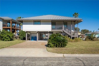 Beach Home For Sale in Rockport, Texas