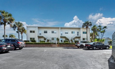 Beach Condo For Sale in Longboat Key, Florida