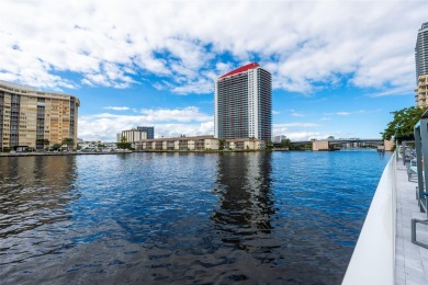 Beach Condo For Sale in Hallandale Beach, Florida